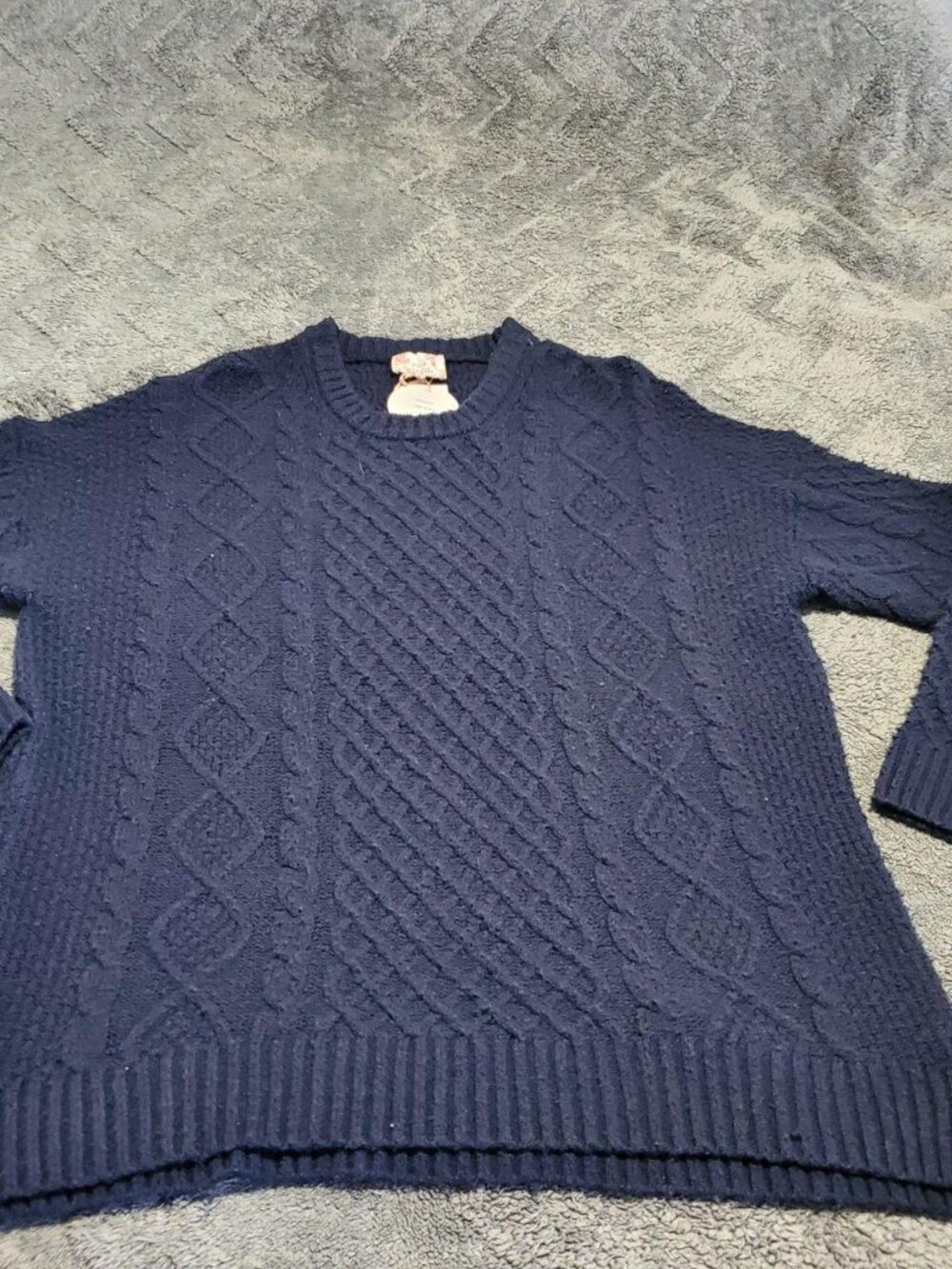 Vintage Style Navy Blue Cable Knit Pullover Large